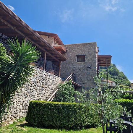 Agriturismo Orrido Di Pino アジェーロラ エクステリア 写真