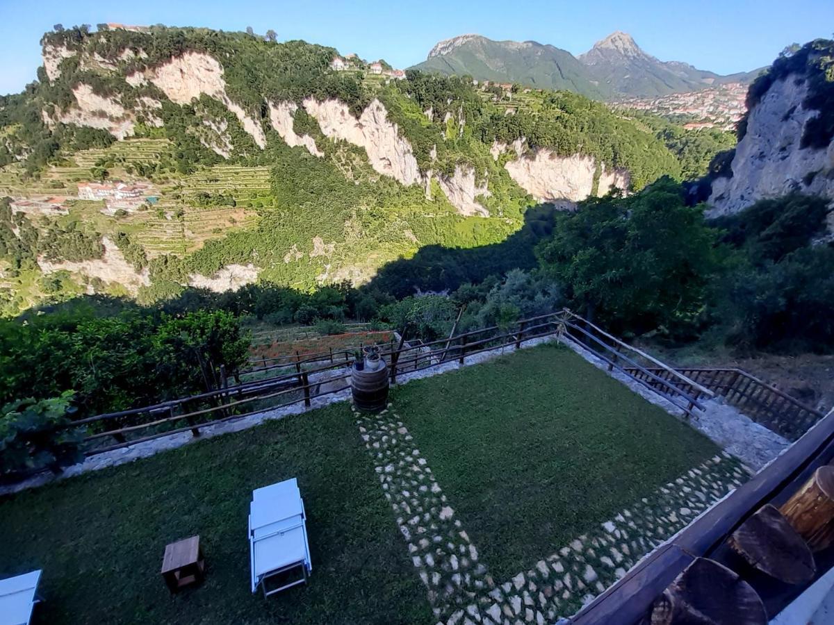 Agriturismo Orrido Di Pino アジェーロラ エクステリア 写真
