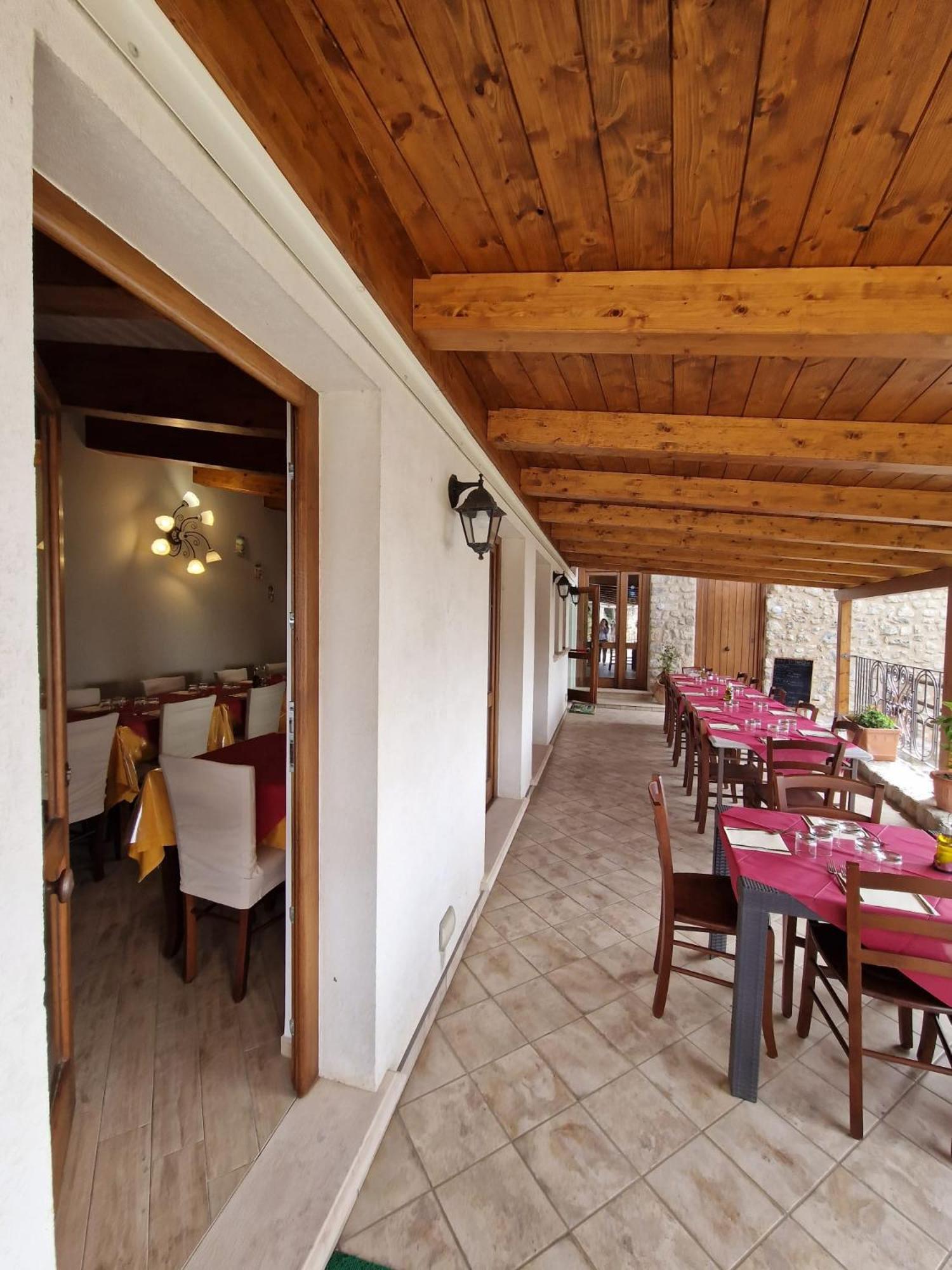 Agriturismo Orrido Di Pino アジェーロラ エクステリア 写真