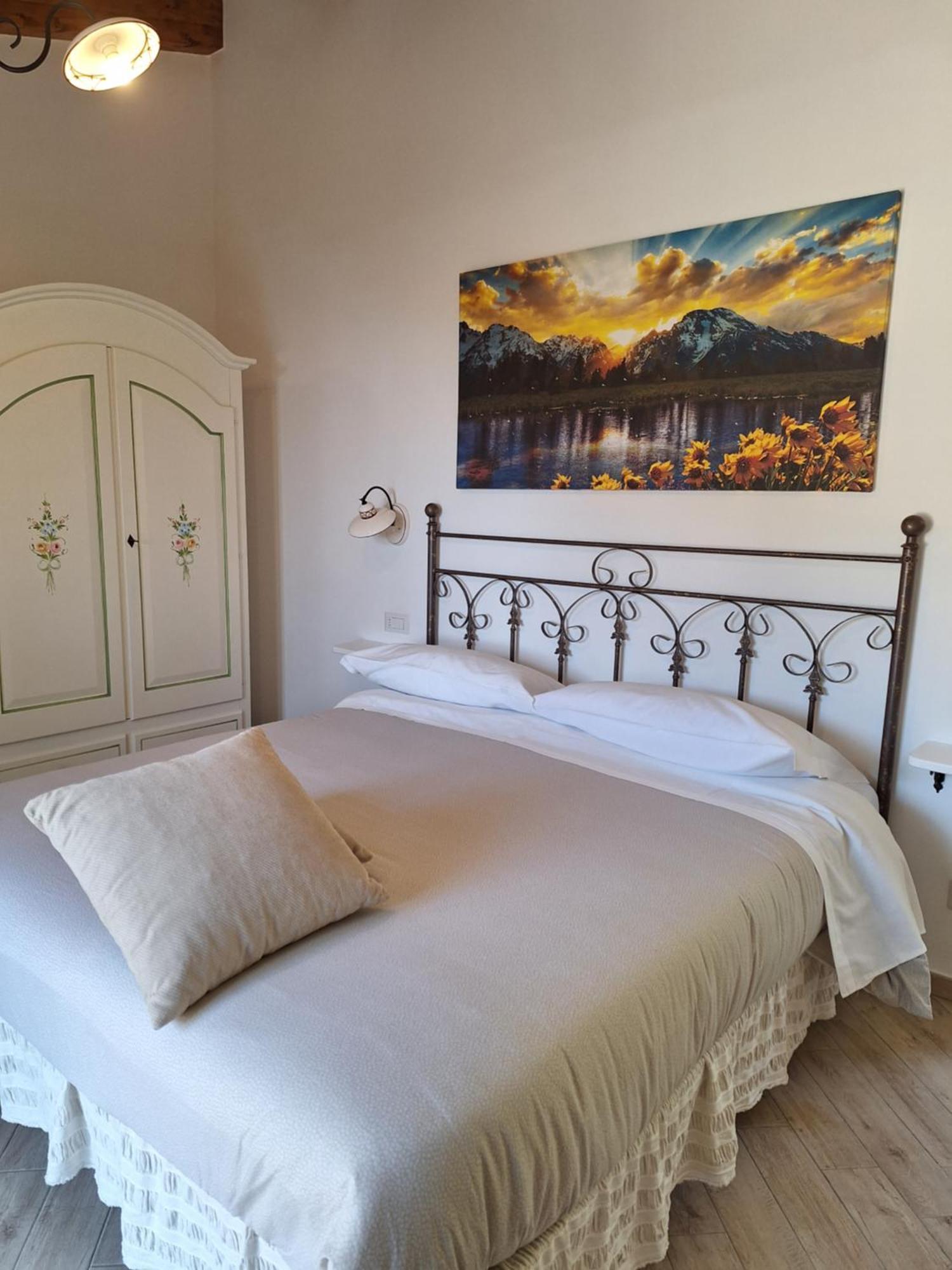Agriturismo Orrido Di Pino アジェーロラ エクステリア 写真