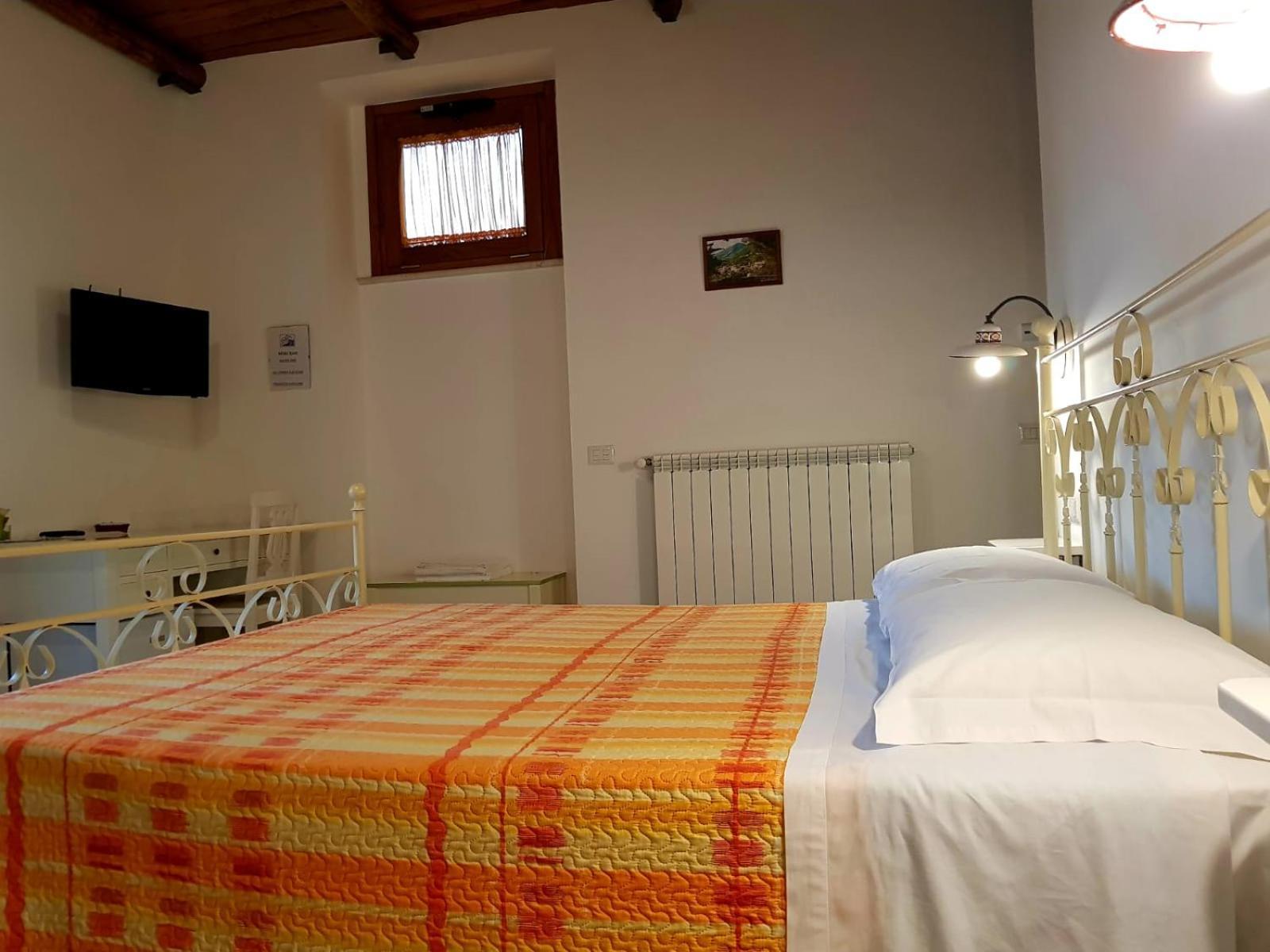 Agriturismo Orrido Di Pino アジェーロラ 部屋 写真