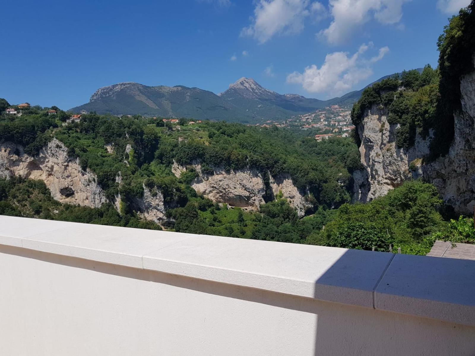 Agriturismo Orrido Di Pino アジェーロラ 部屋 写真