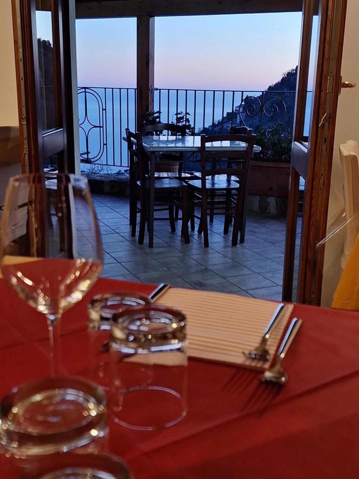 Agriturismo Orrido Di Pino アジェーロラ エクステリア 写真