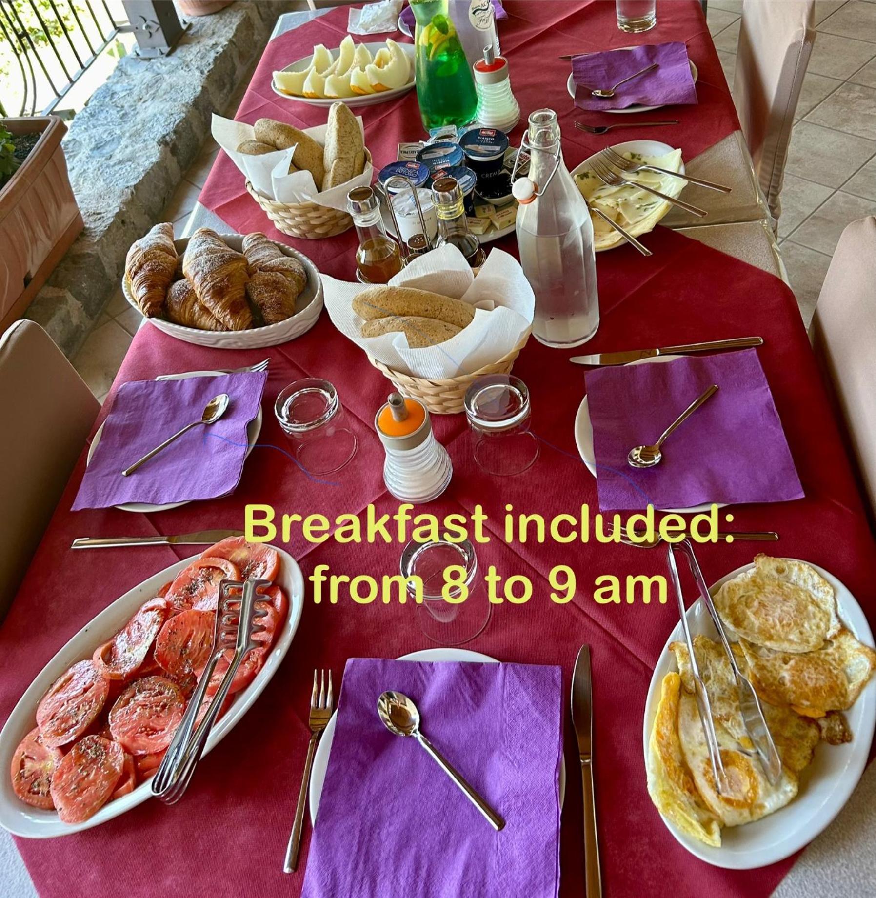 Agriturismo Orrido Di Pino アジェーロラ エクステリア 写真